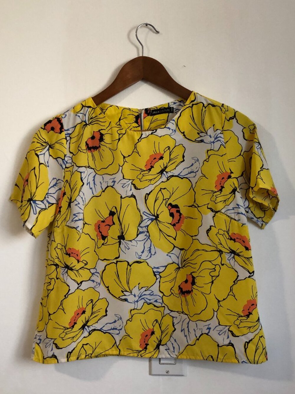 Jella Couture Bright Yellow Floral Top Short Sleeves Size Small
